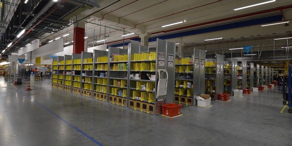 almacen automatizado amazon illescas 03