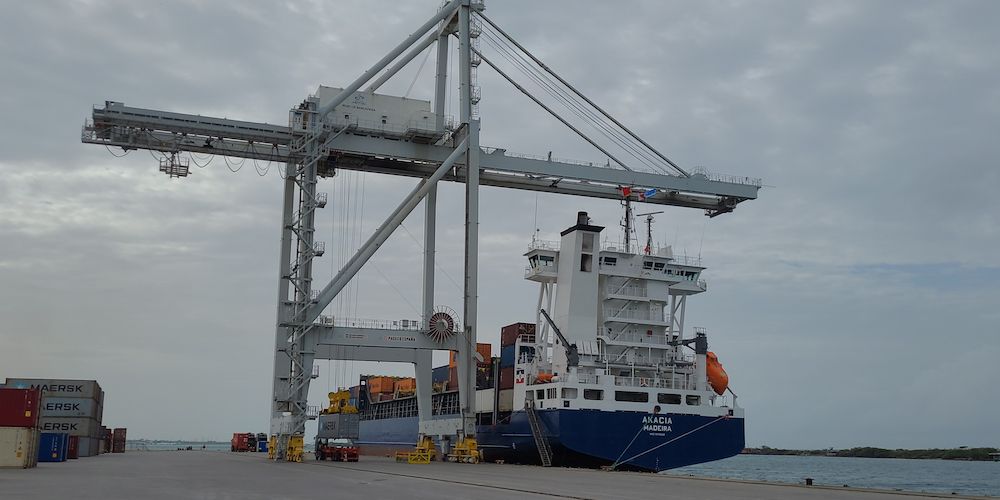 Buque Caribbean Feeder Services