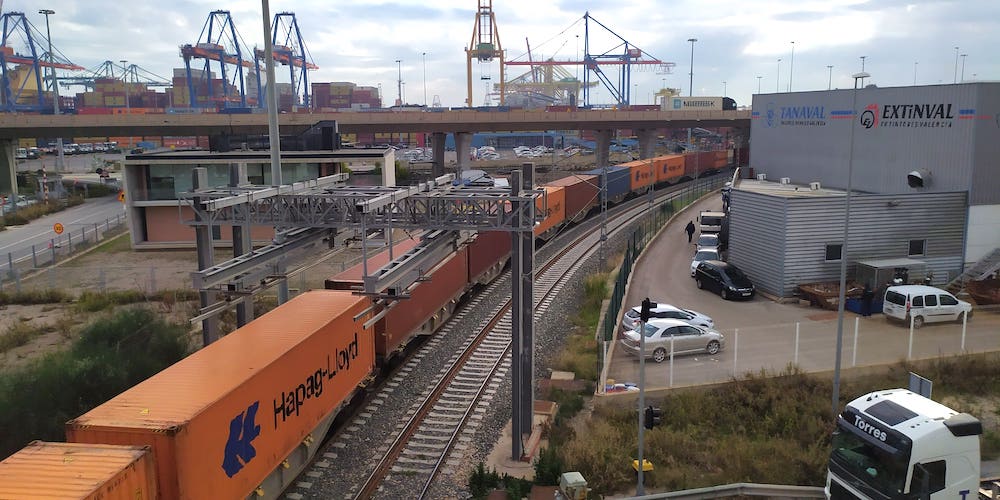 Tren Puerto Valencia ferroortuario tercer hilo
