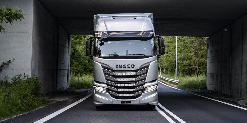 camion IVECO S-WAY