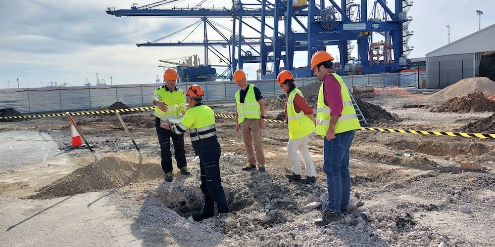 Primera piedra taller APM Terminals Valencia