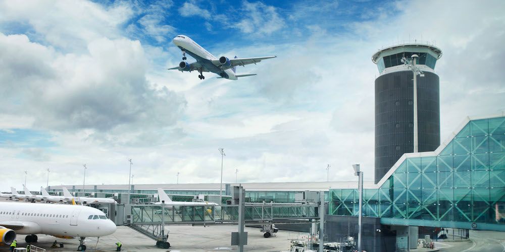 avion torre de control Aeropuerto Barcelona