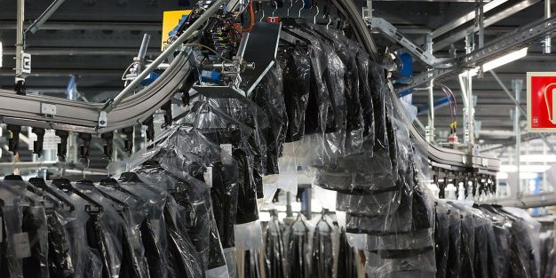 Instalaciones de manipulacion de prenda colgada en Inditex