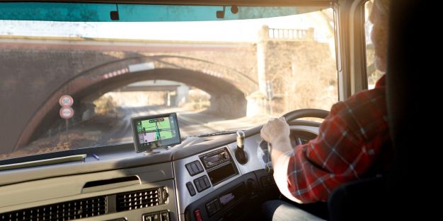 Webfleet truck Pro 8