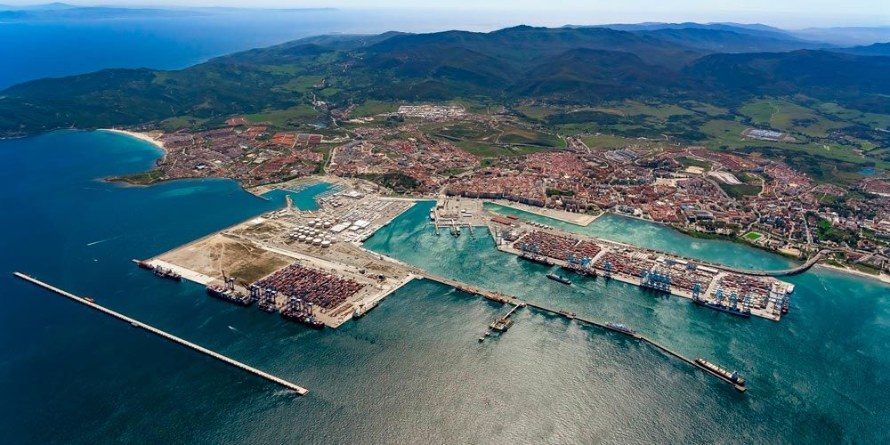 puerto Algeciras vista general aerea huella de carbono