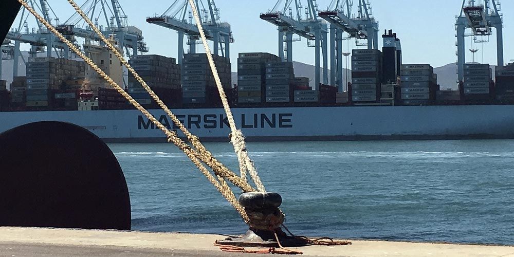 Maersk Line Algeciras con noray(1)