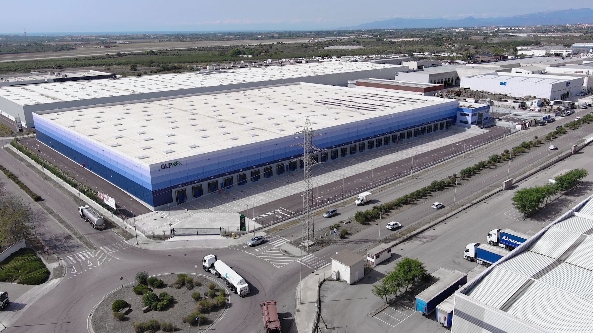 GLP nave logistica vista aerea