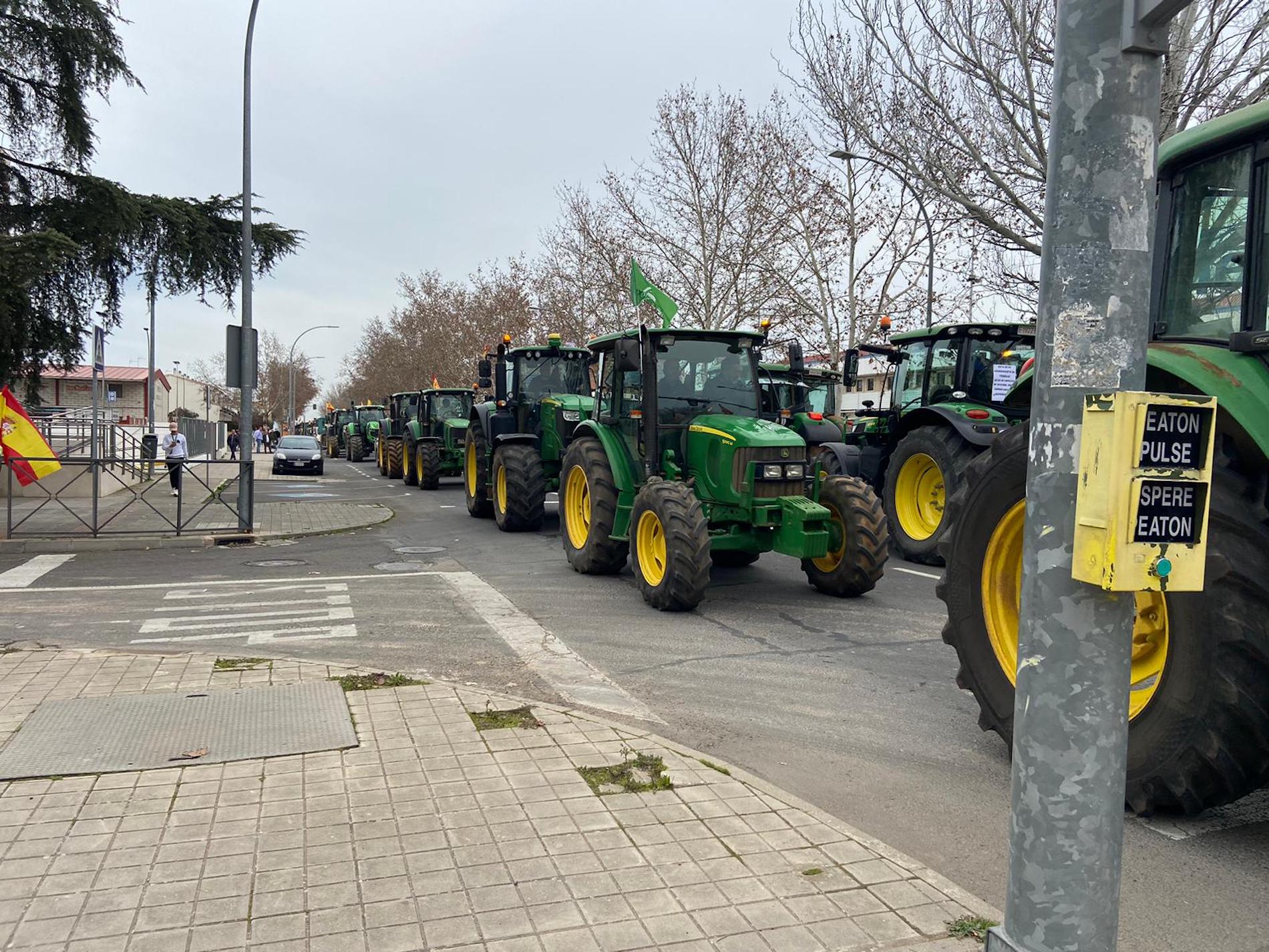 manifestacion tractores fuente asaja