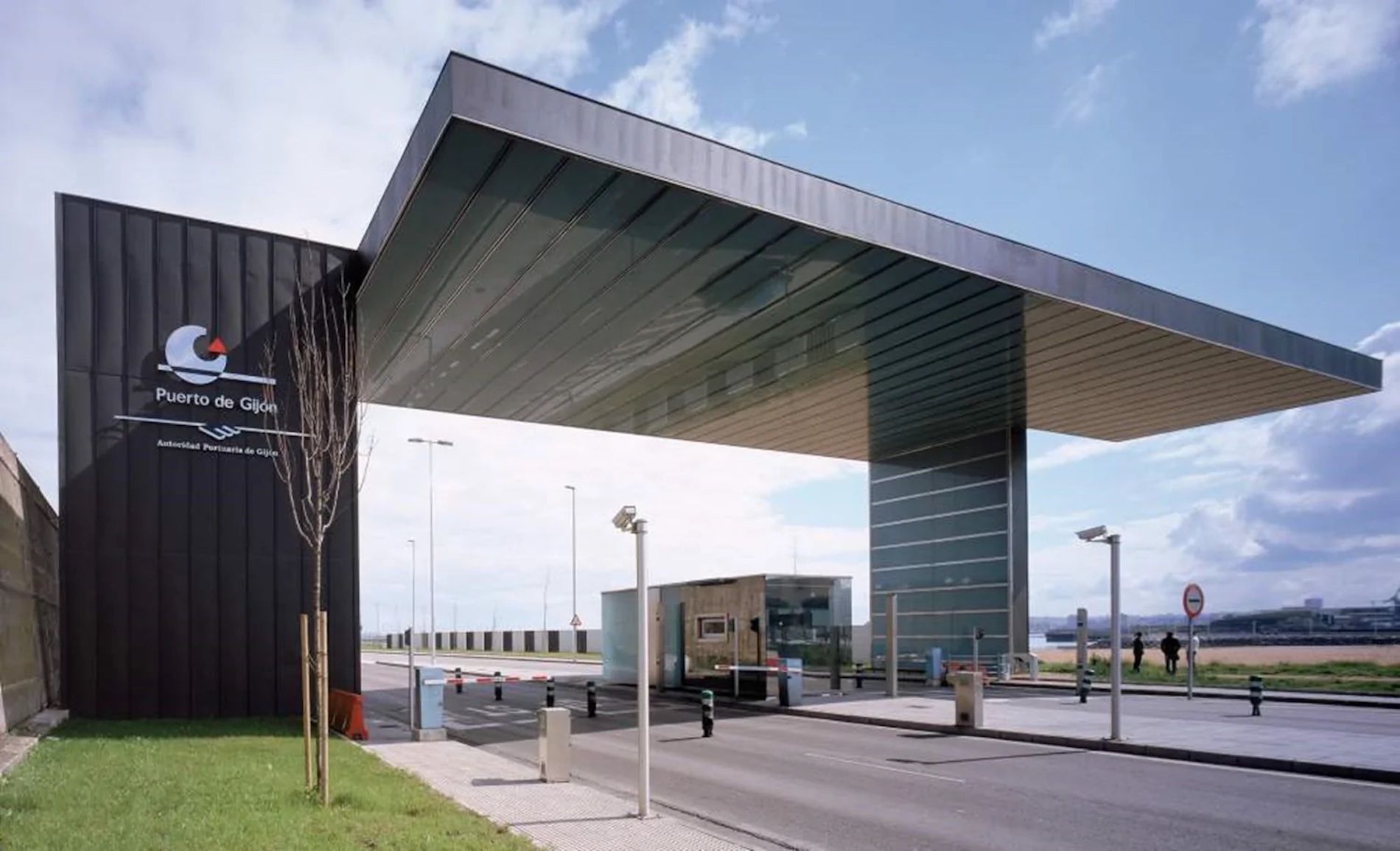 control accesos puerto gijon