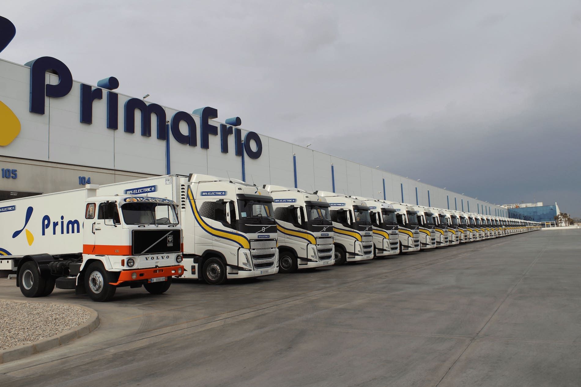 Tractoras camiones Volvo para Primafrio