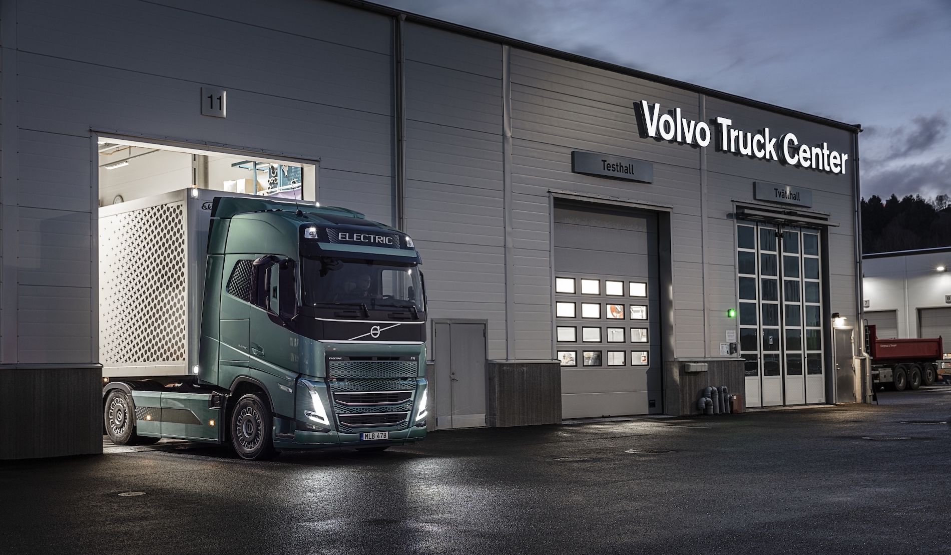 Volvo Trucks España gestiona la sociedad limitada unipersonal Volvo Truck Center.