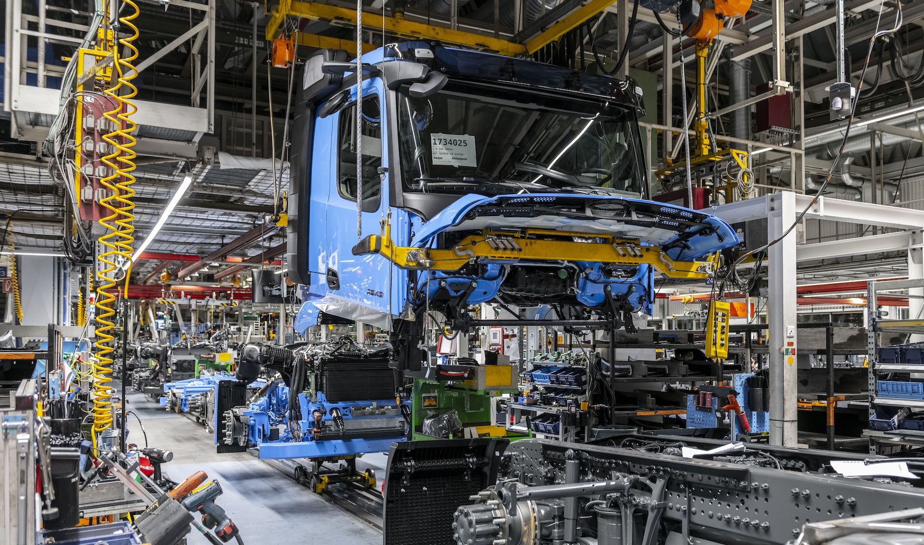 La Comisión Europea pone en marcha a finales de enero un 'diálogo estratégico' sobre el futuro de la industria automovilística La Comisión Europea pone en marcha a finales de enero un 'diálogo estratégico' sobre el futuro de la industria automovilística