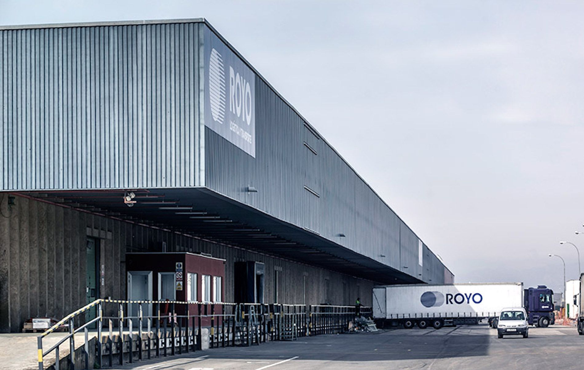 camion roy aculado muelle la rioja