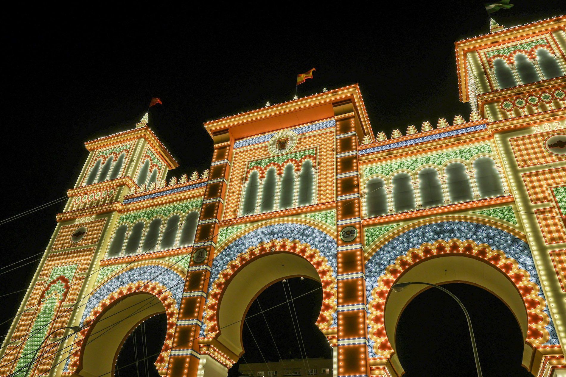 La preparación de la Feria de Abril comienza meses antes.