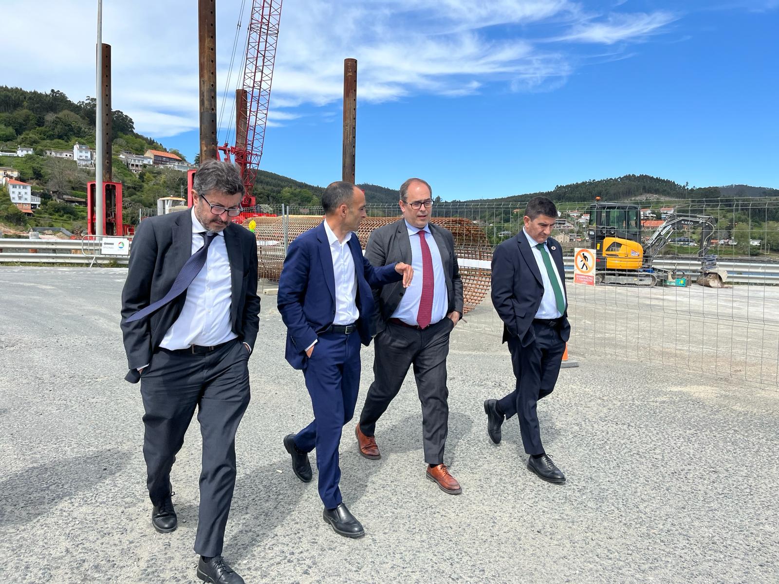 Barea ha explicado la importancia del puerto de Ferrol para el impulso del norte de Galicia.