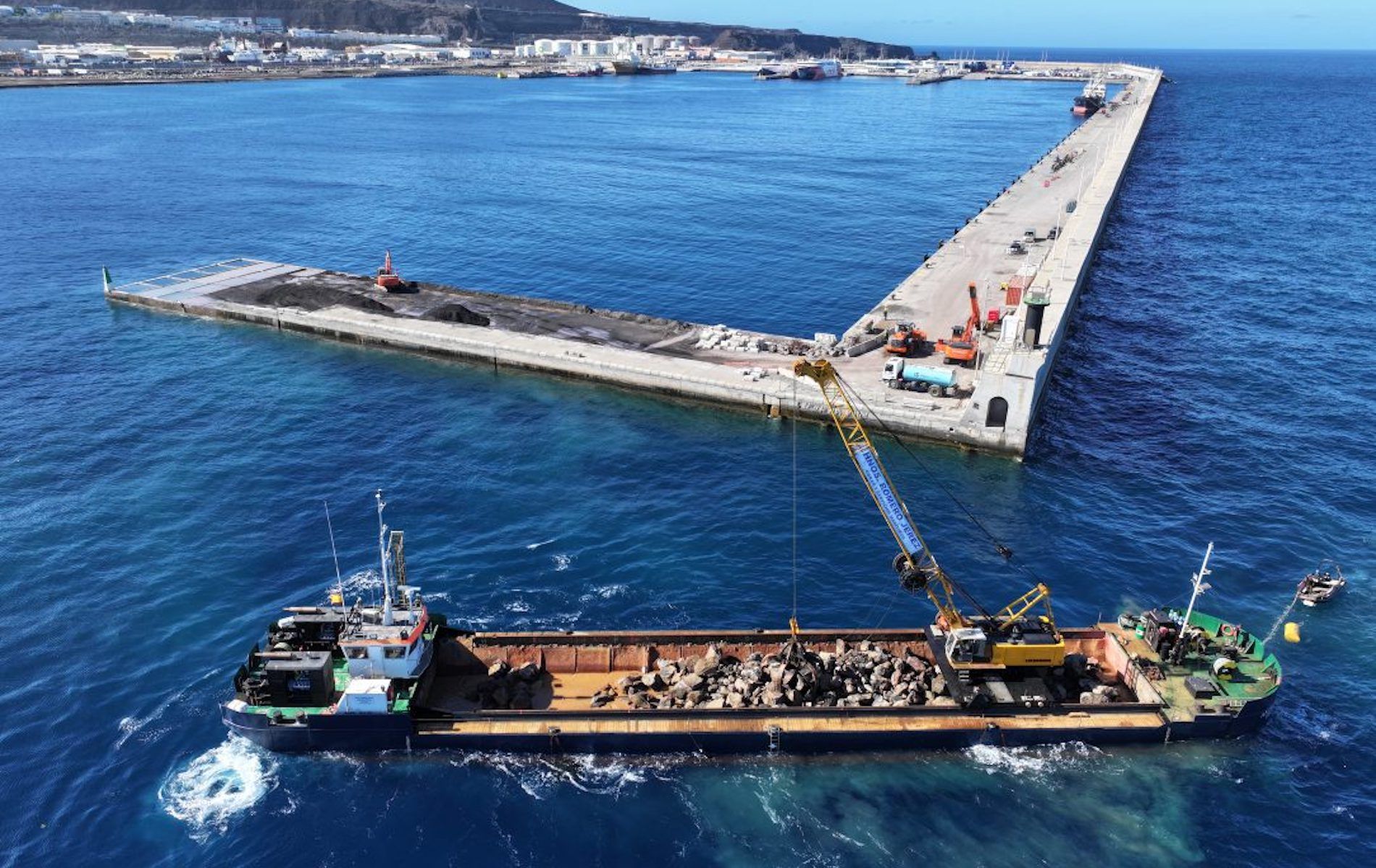 El nuevo tramo del dique tendrá una longitud de 238,50 metros.