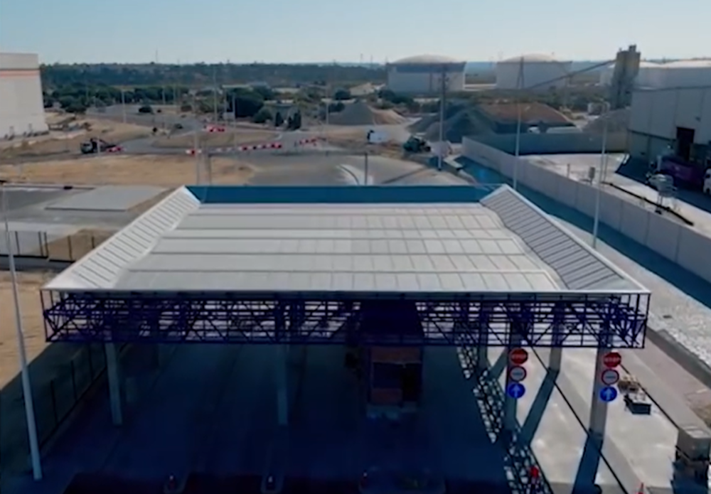 Acceso unico puerto exterior huelva