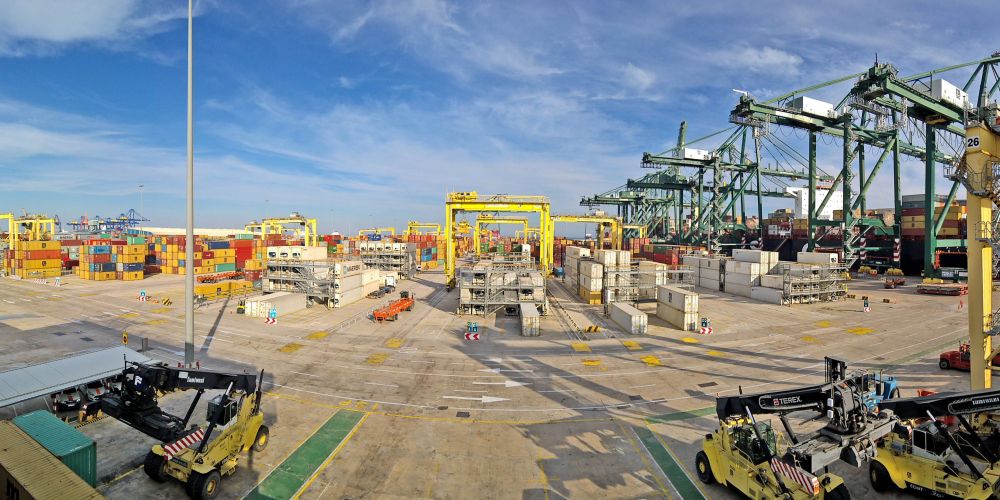 83 terminal MSC puerto Valencia 83 terminal MSC puerto Valencia