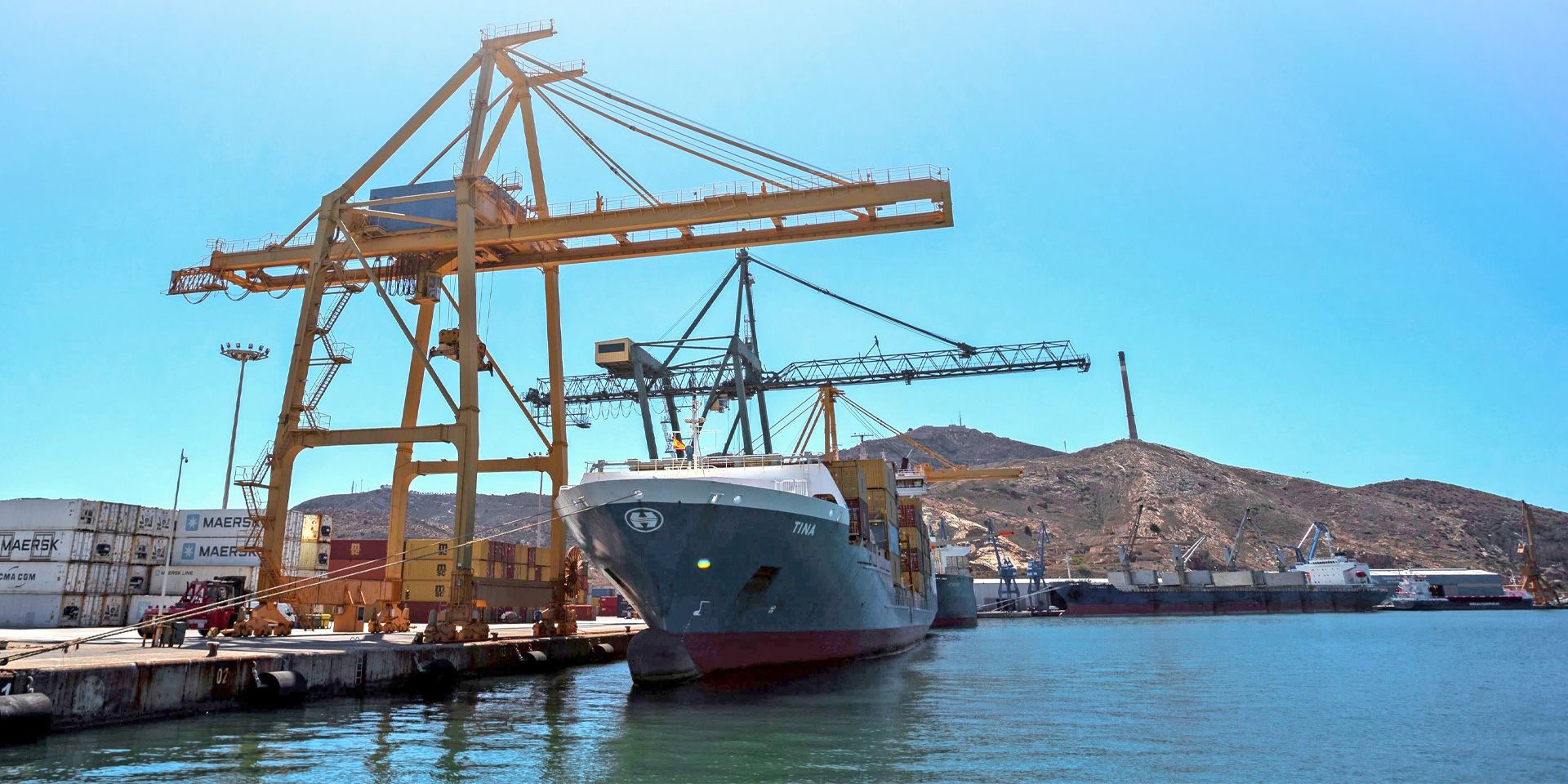 Portacontenedores puerto de Cartagena copia