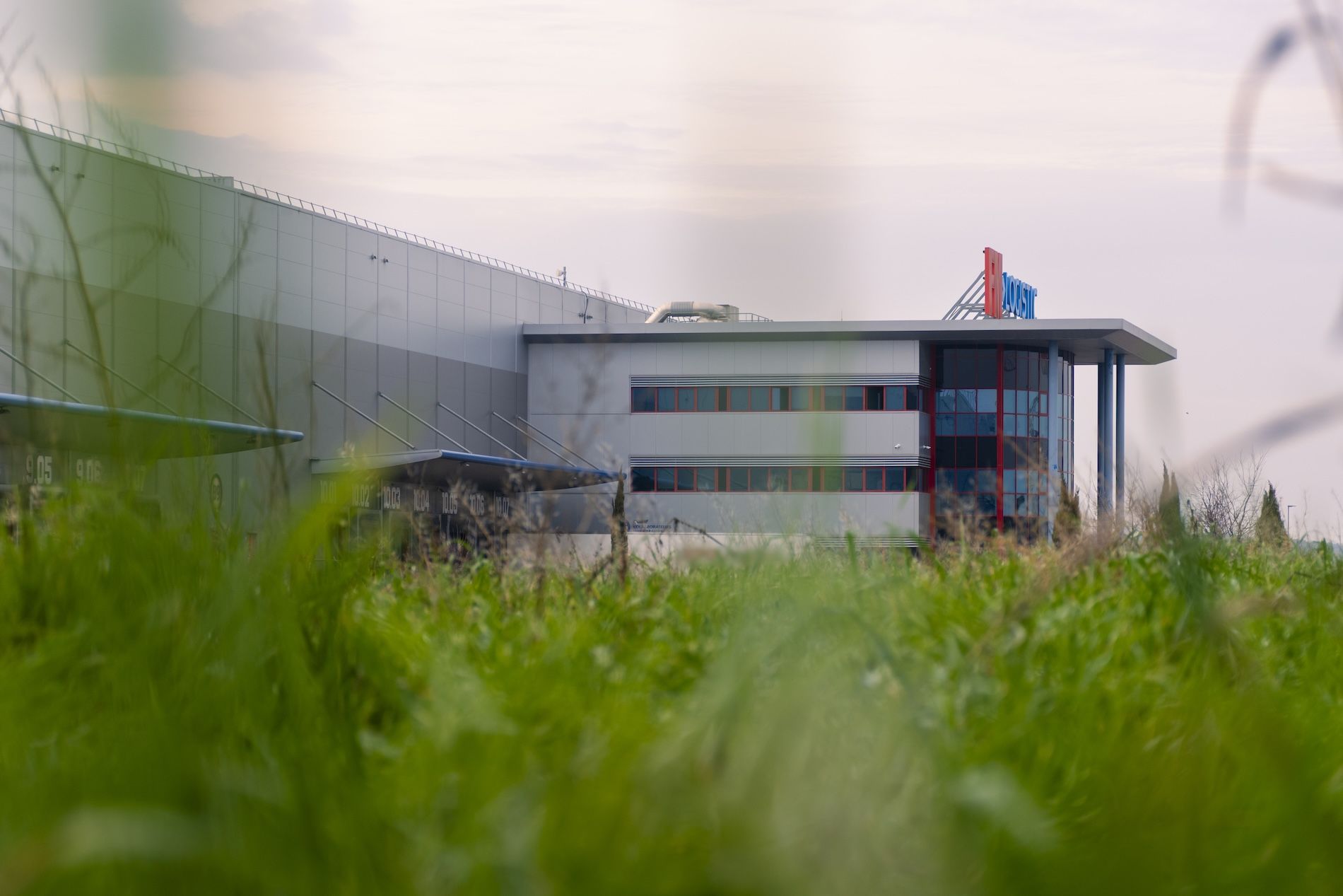 logistica sostenible fm logistic ng concept