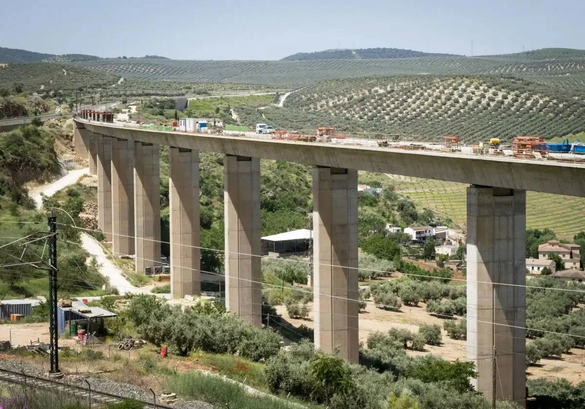 El ritmo inversor sigue creciendo, con licitaciones semanales medias de 20 millones.