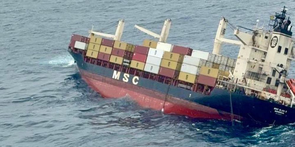 Hundimiento buque MSC Elsa 3