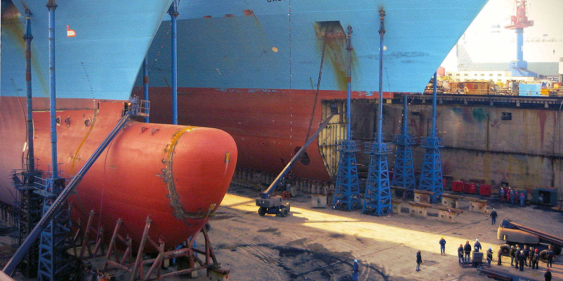 El Maersk Baltimore en el astillero en Qingdao