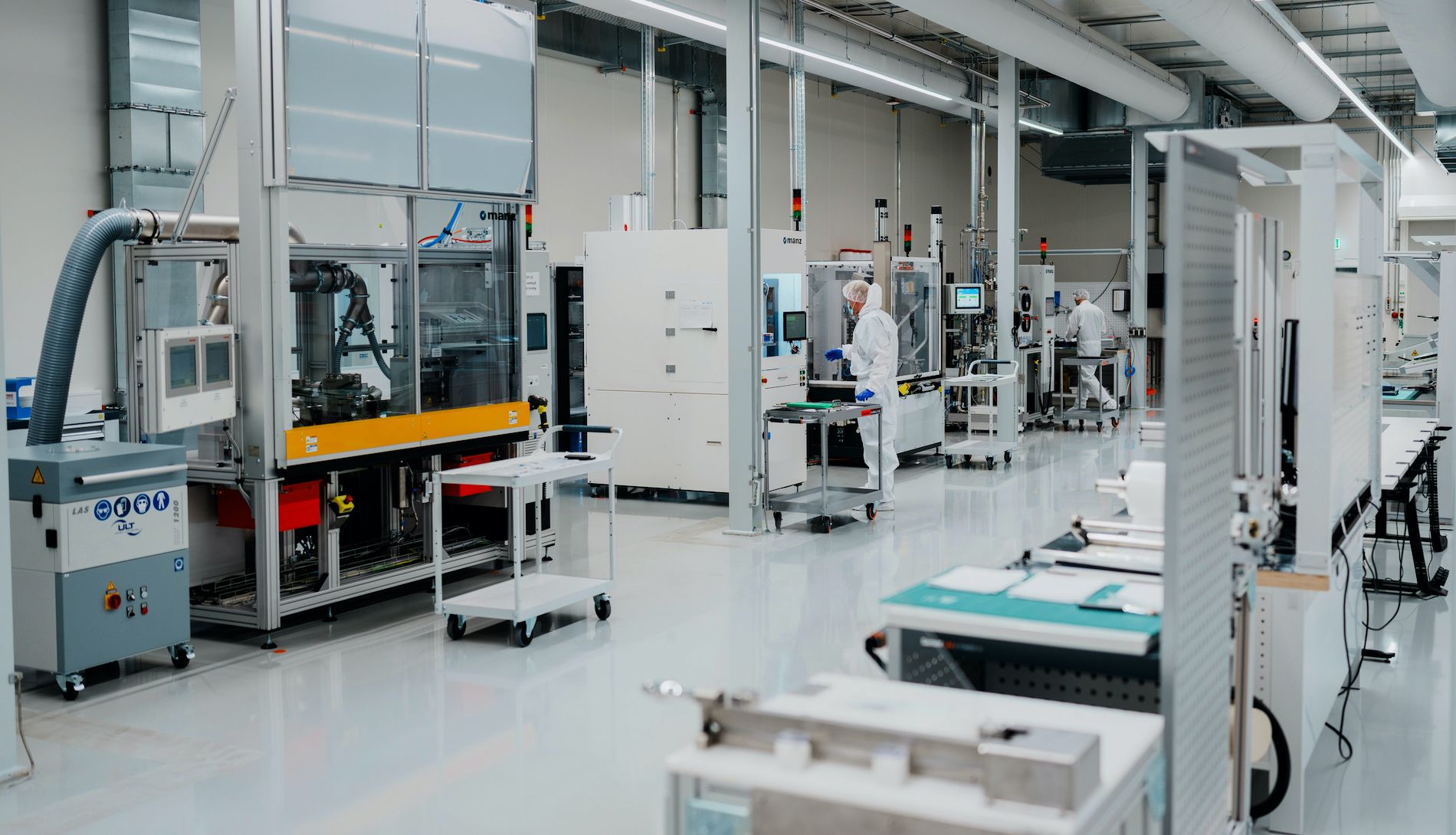 Mercedes Trucks  planta reacondicionamiento baterias camion electrico