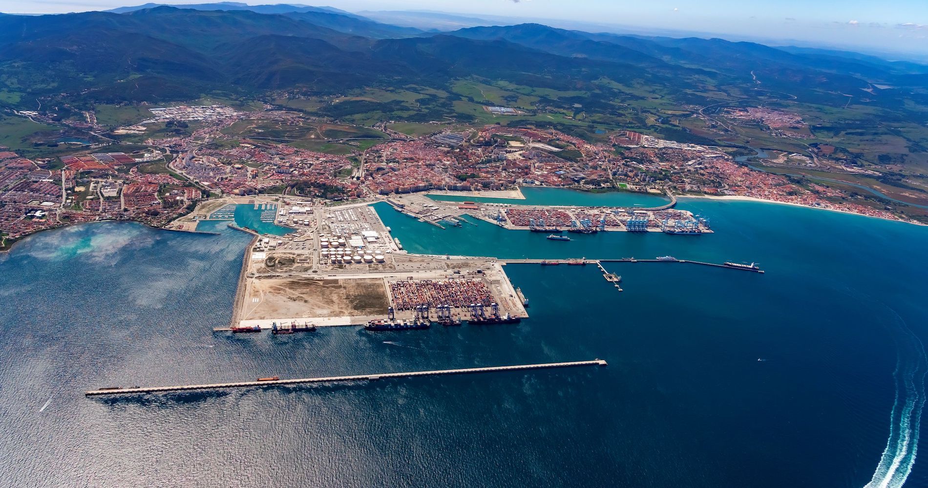 Desde su puesta en marcha, TTI Algeciras ha movido cerca de 18 millones de TEUs.