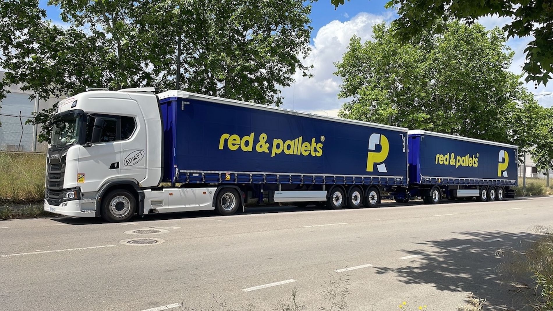 duotrailer red & pallets