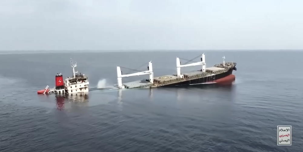 Granelero hundido mar rojo