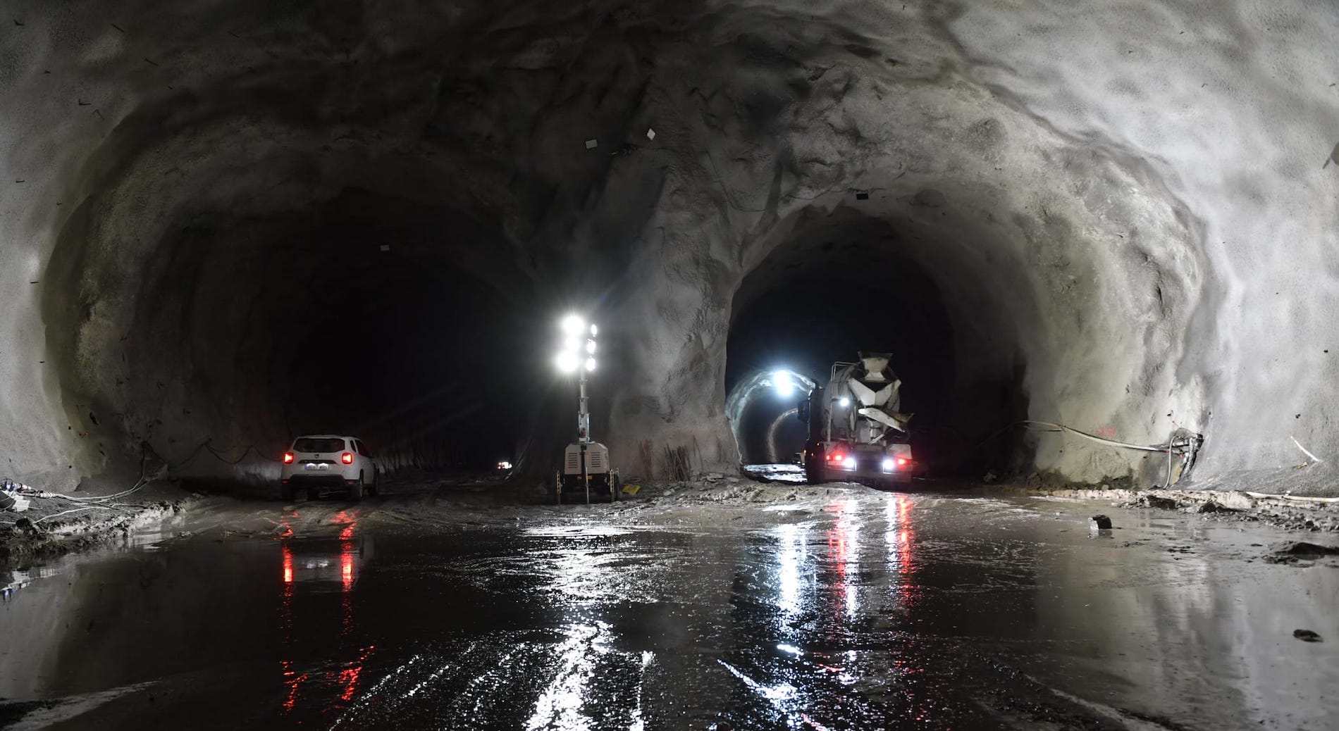 obras tuneles acceso ferroviario punta langosteira