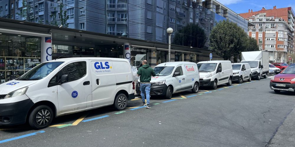 furgonetas reparto ecommerce GLS paqueteria furgonetas reparto ecommerce GLS paqueteria