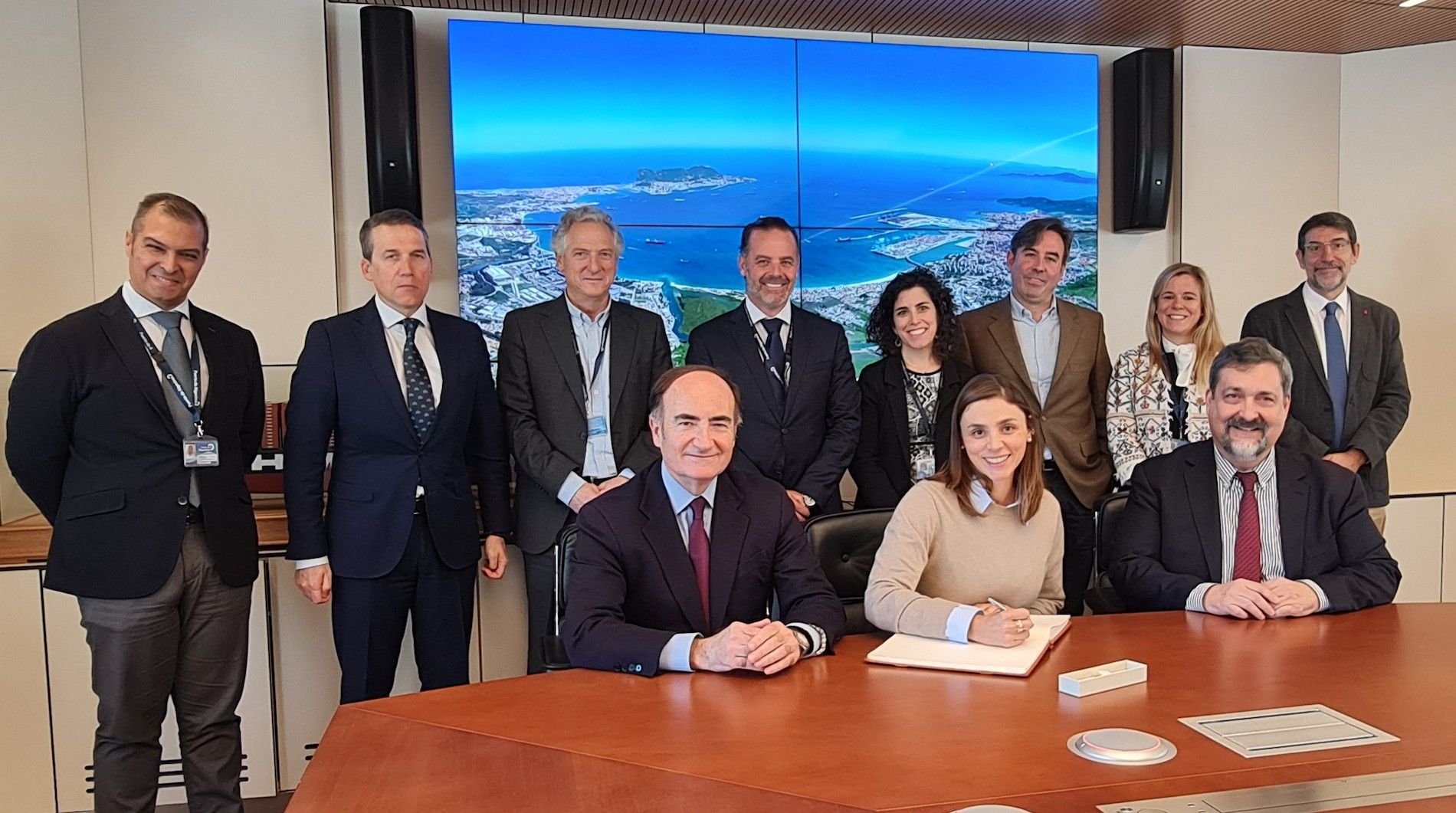 Desde Costa Rica a Algeciras llegan principalmente frutas como piña o banana.