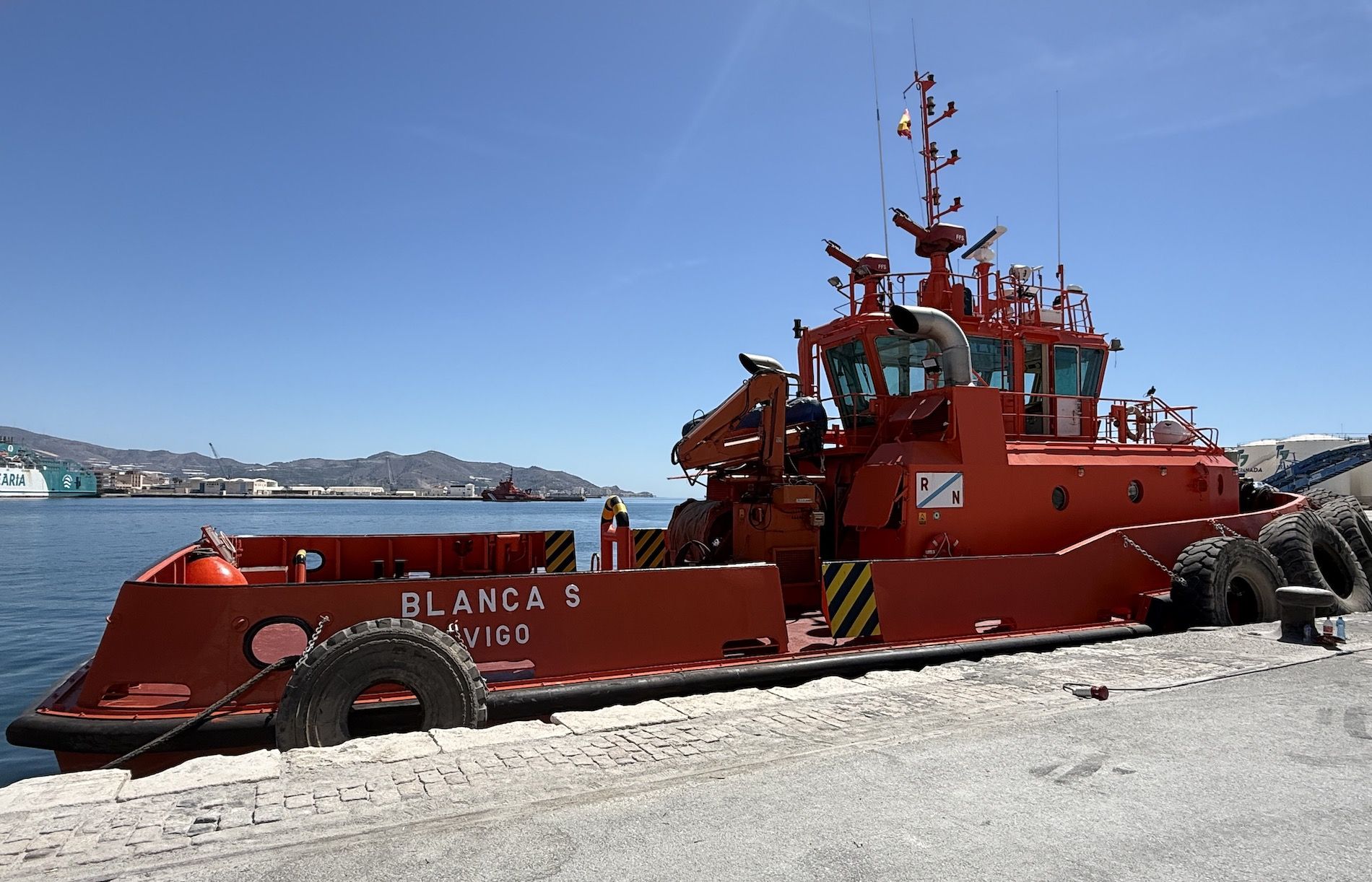 Remolcador puerto de Motril