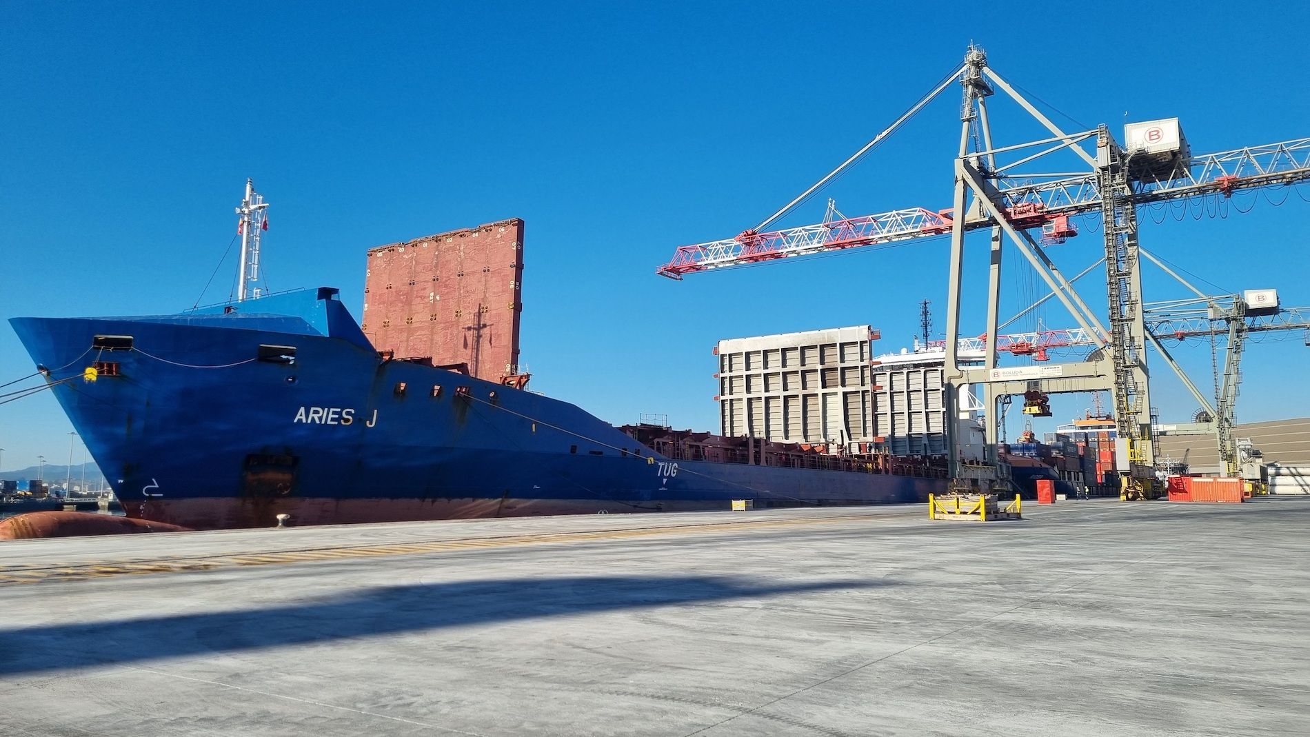 Gruas cntemedpres Raos 3 puerto Santander Boluda