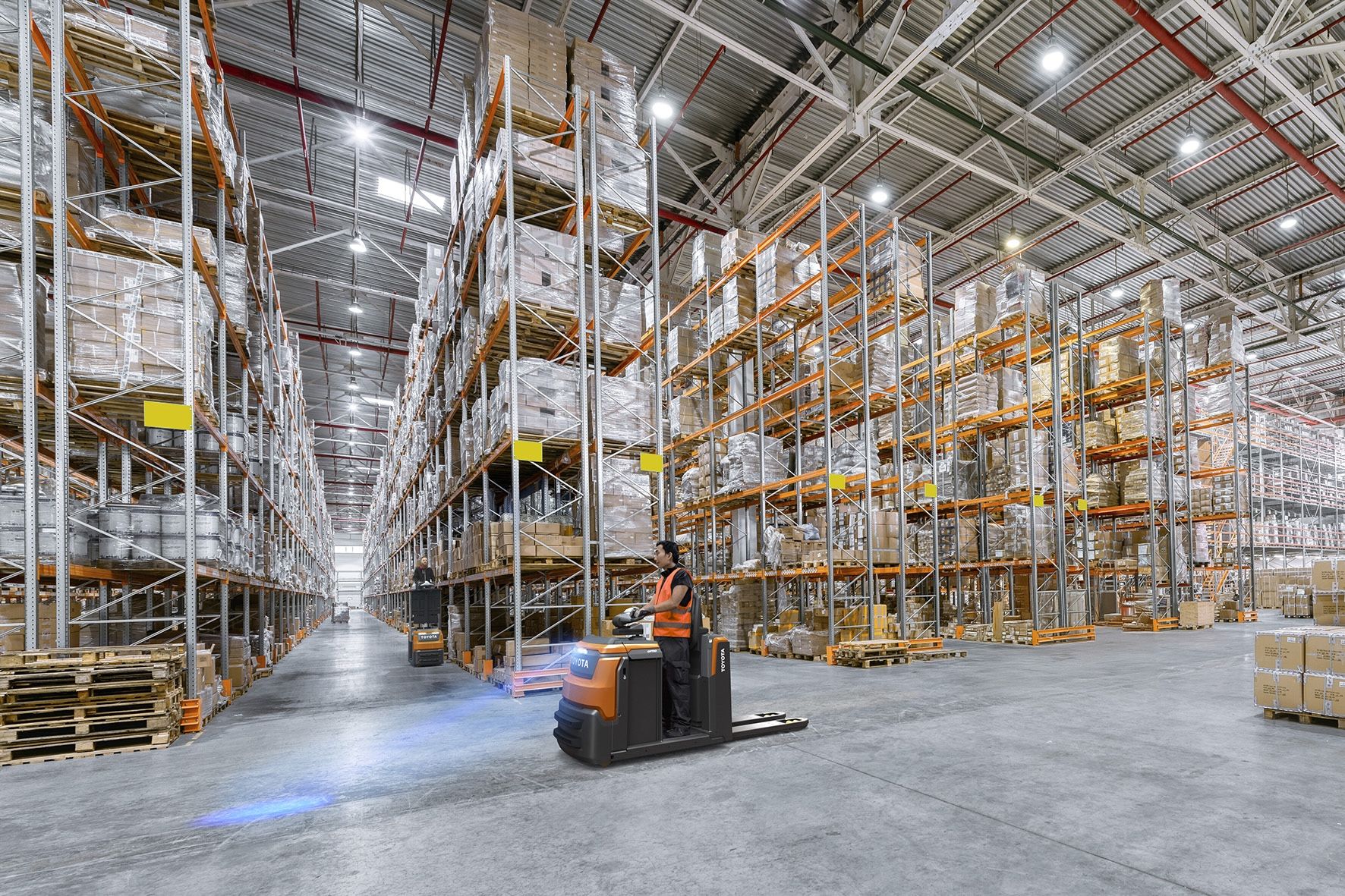 Toyota MHE recogepedidos Optio OSE250