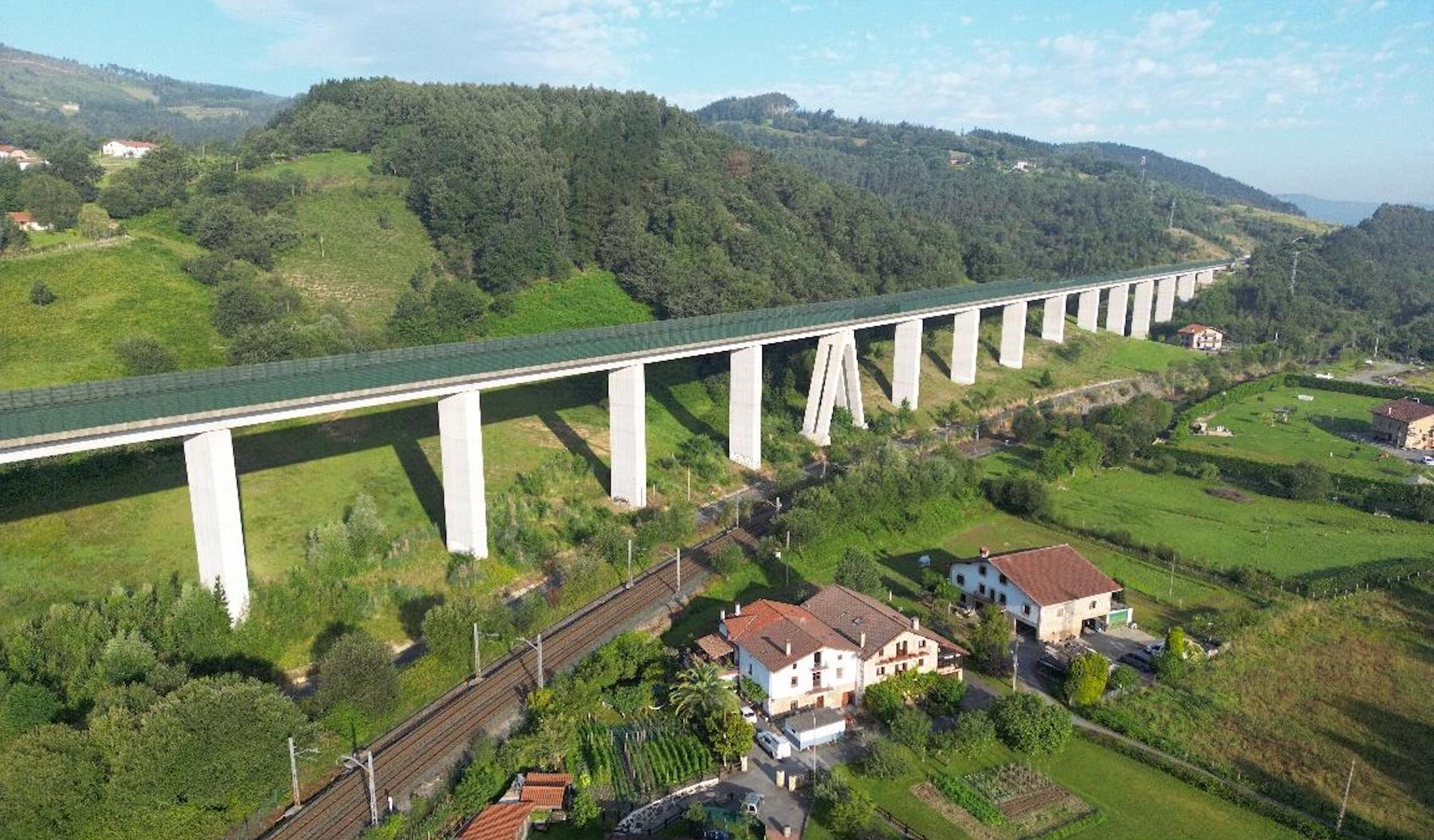 viaducto ferrocarril Y vasca viaducto ferrocarril Y vasca