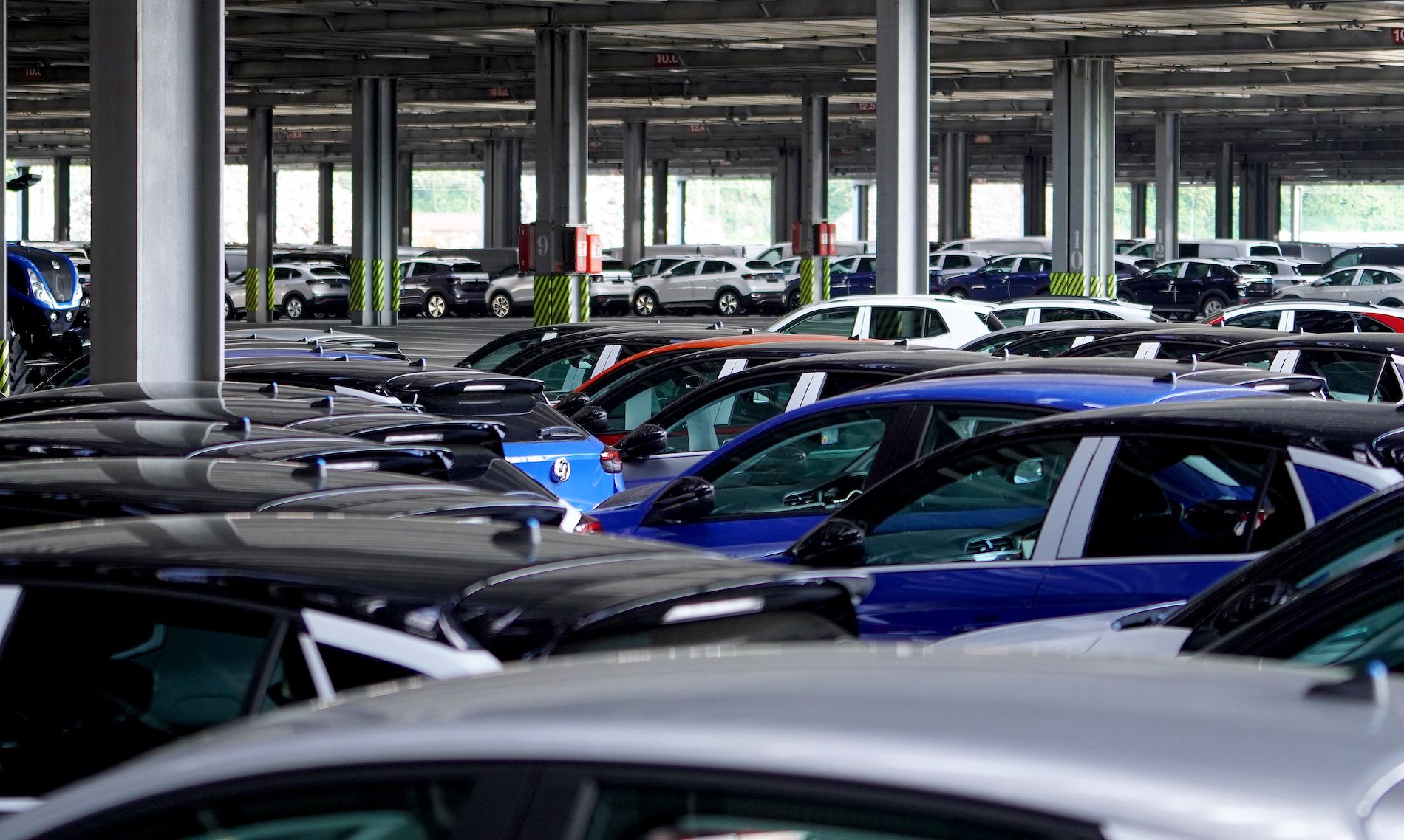 aparcamiento automoviles puerto Pasajes logística automoción