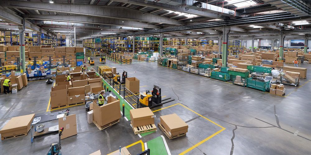 Renault plataforma logistica Torres de la Alameda interior