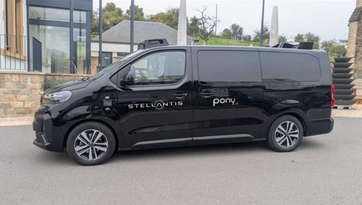 Stellantis Pony.ai furgoneta conduccion autonoma