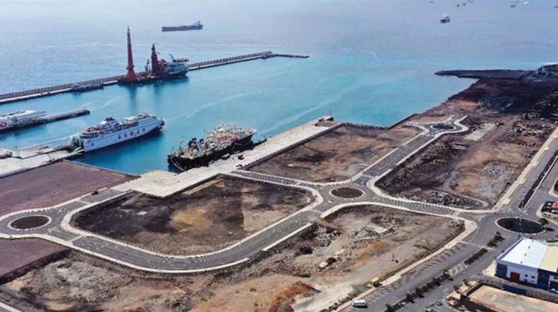 muelle juan sebastian elcano puerto las palmas