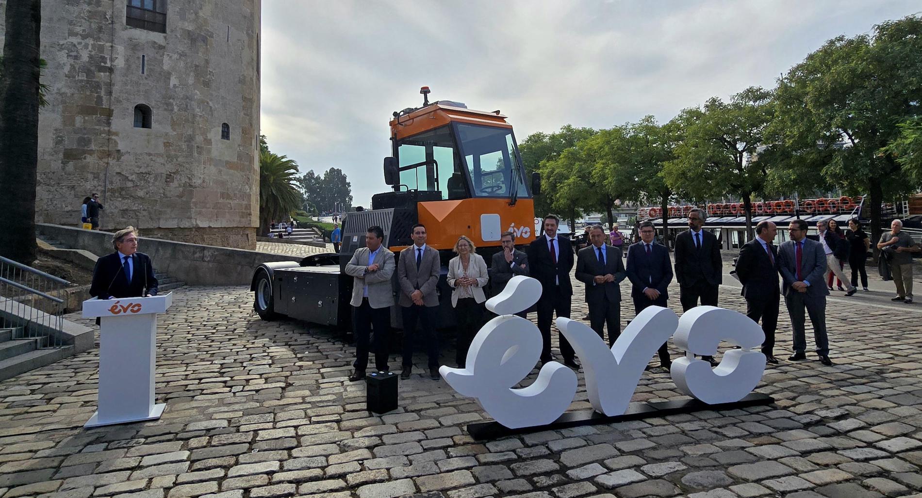 presentacion tractor hidrogeno puerto sevilla