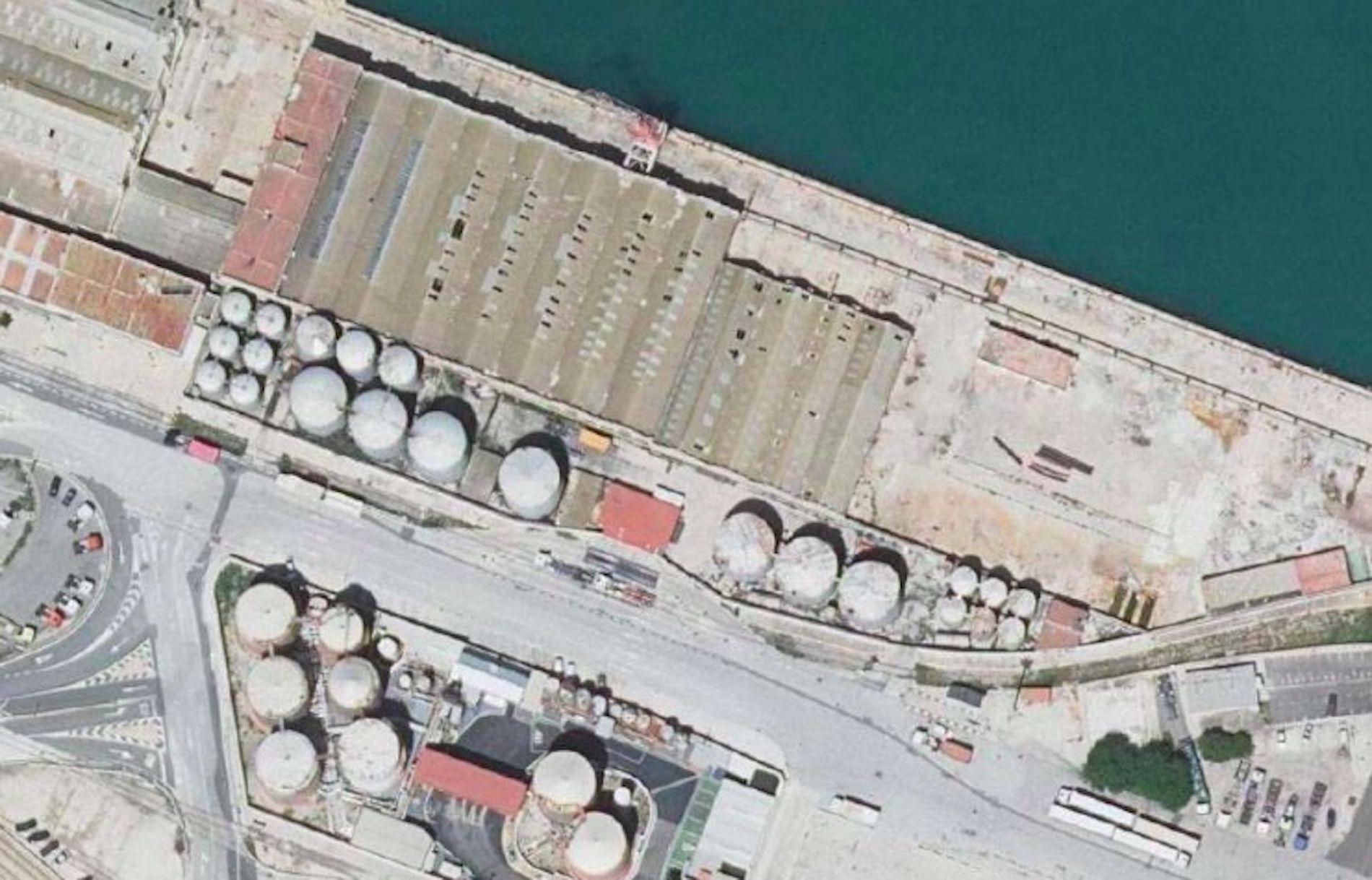 espacio para nueva terminal pasaje puerto Valencia en instalaciones Demagrisa