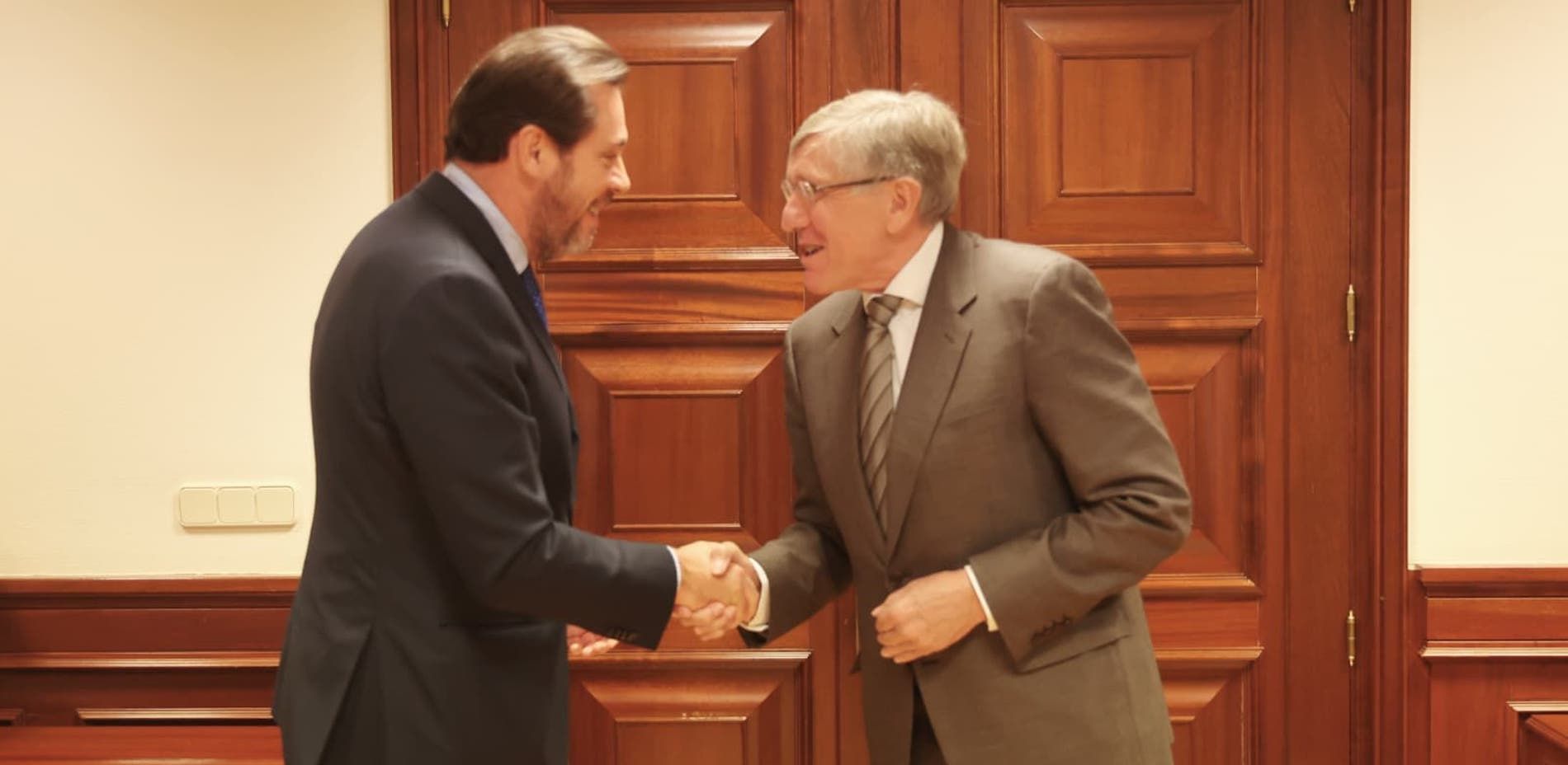 Óscar Puente se ha reunido esta semana con el coordinador europeo del Corredor Atlántico, François Bausch.