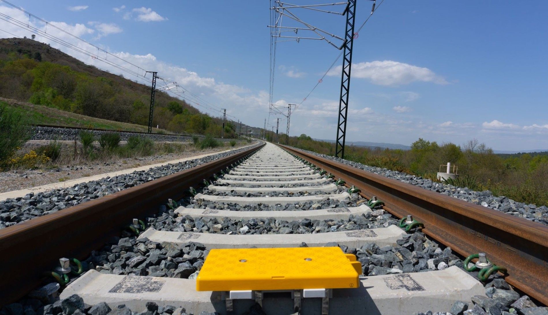 Enclavamiento via Adif Enclavamiento via Adif