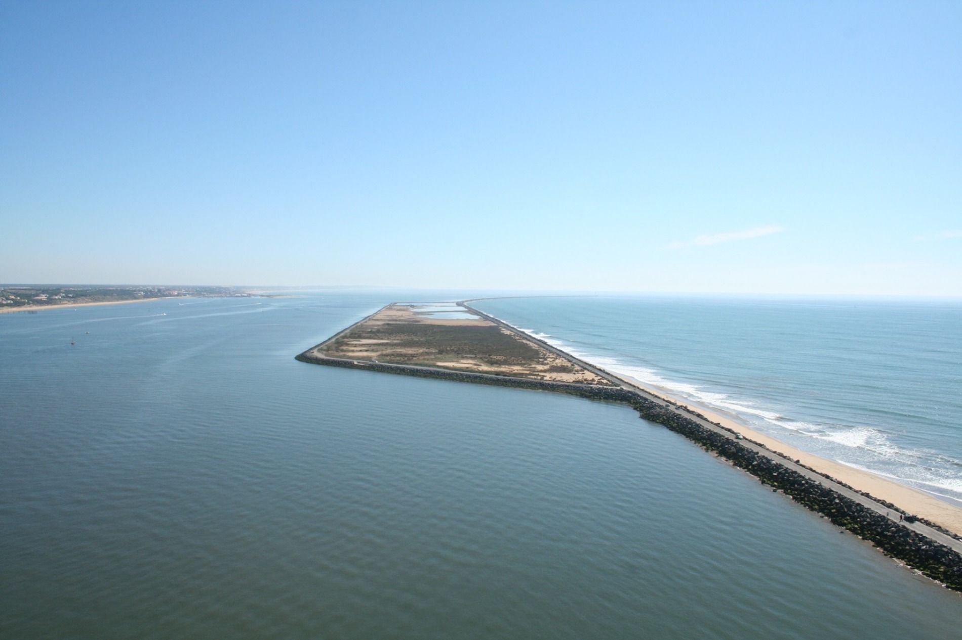 Puerto de Huelva espigon