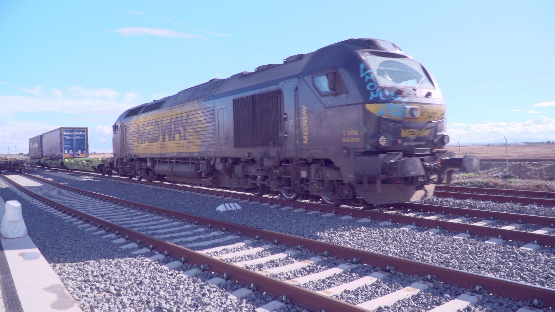 locomotora Medway semis Transitalia Autopista Ferroviaria Madrid Badajoz locomotora Medway semis Transitalia Autopista Ferroviaria Madrid Badajoz