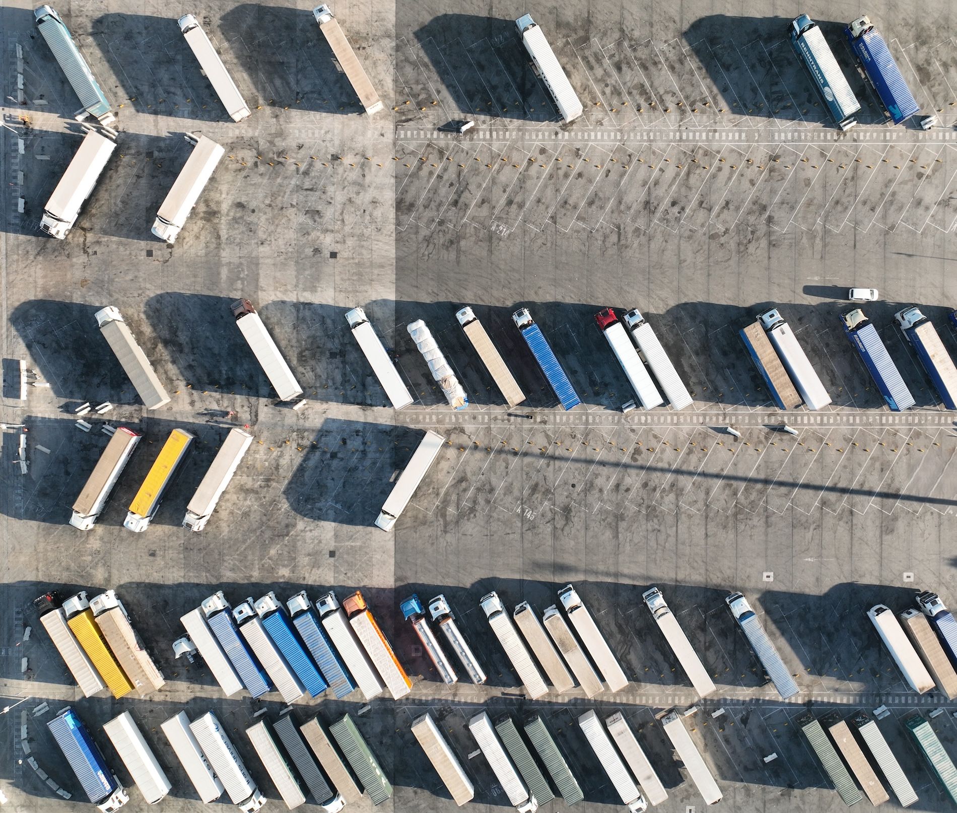 Camiones en el Puerto de Algeciras