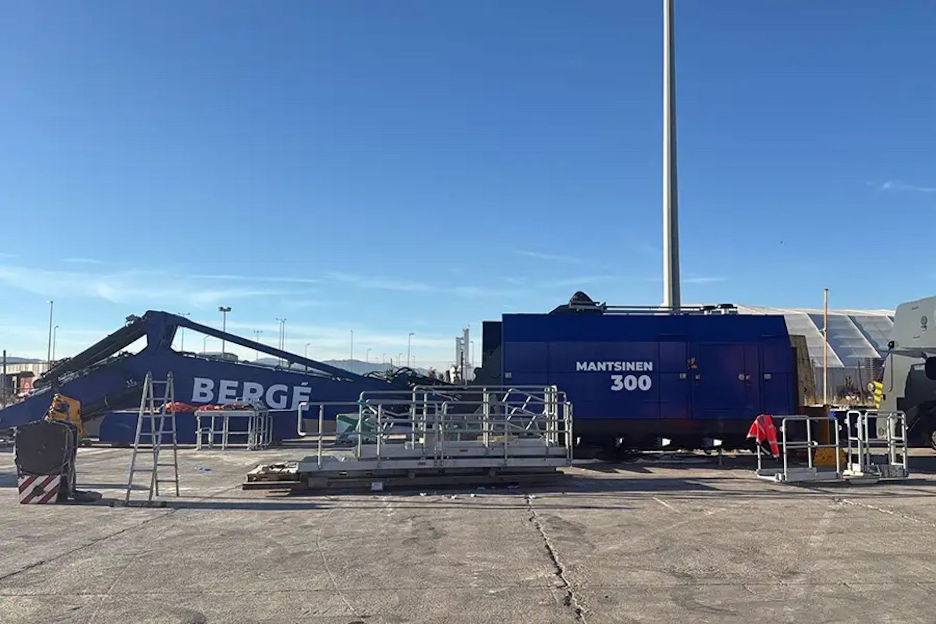 grua berge puerto sagunto grua berge puerto sagunto